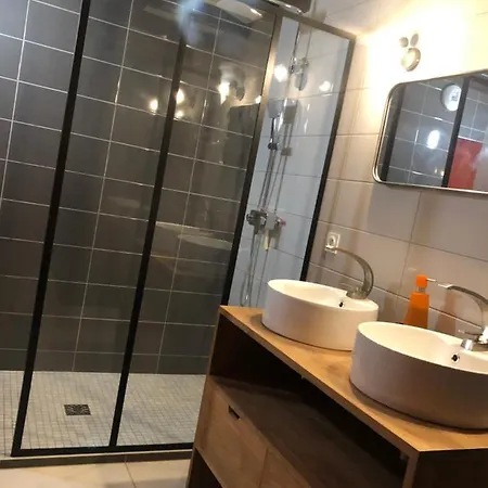 Le Logis D'augustin Hotel *