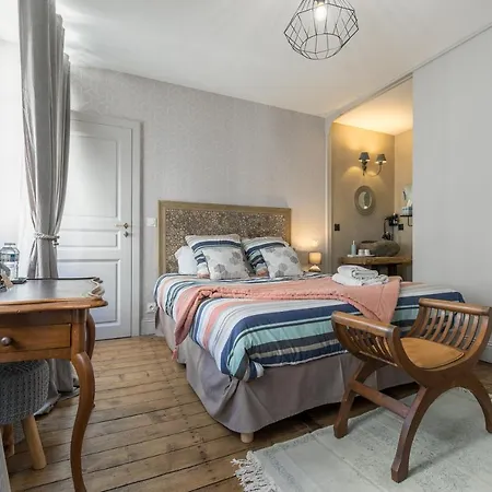 Le Logis D'augustin Couette-café Mont-de-Marsan