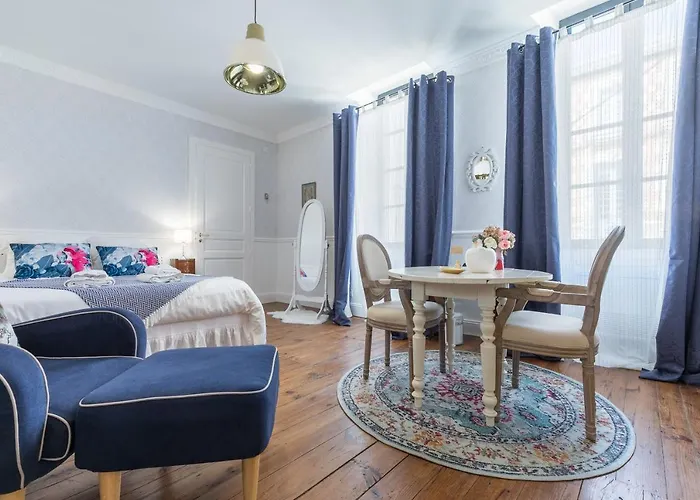 Le Logis D'augustin Hotel Mont-de-Marsan